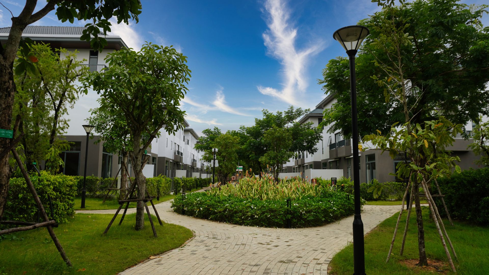 Tiến độ thi công dự án